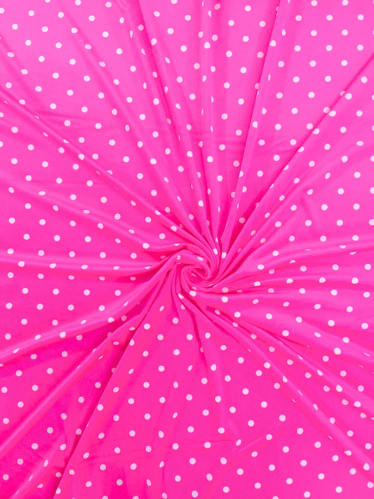 Suaventina Fucsia Puntos Blancos Estampada x Metros Ref. 04014
